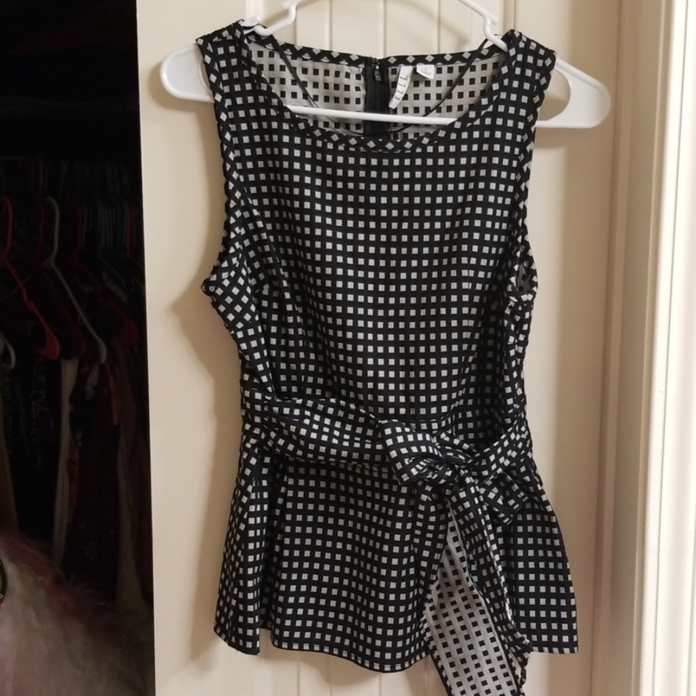 Adorable peplum top